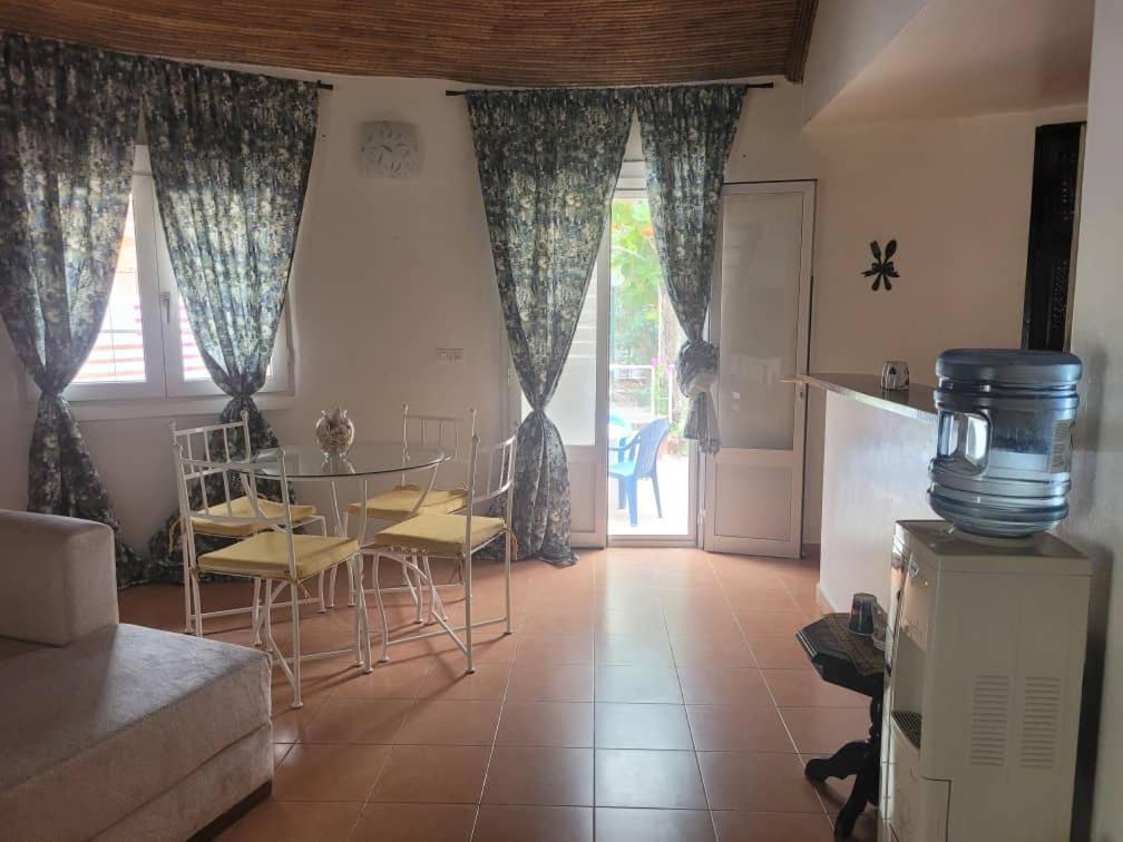 Villa Bord De Mer Avec Piscine Sali Tapé 외부 사진