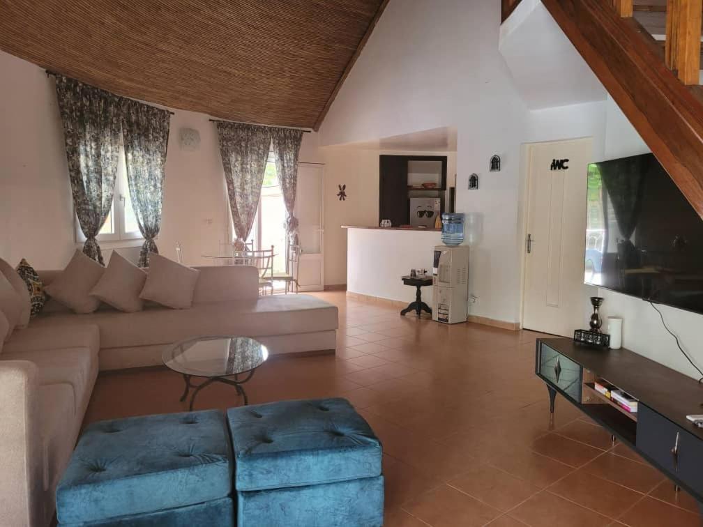 Villa Bord De Mer Avec Piscine Sali Tapé 외부 사진